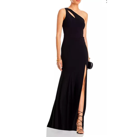 Aqua Dresses & Skirts - NWT AQUA One-Shoulder Gown size 16